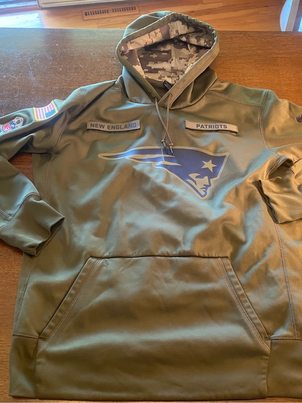 Nike New England Patriots NFL On Field Pullover Hoodie camo Sweatshirt Men Large